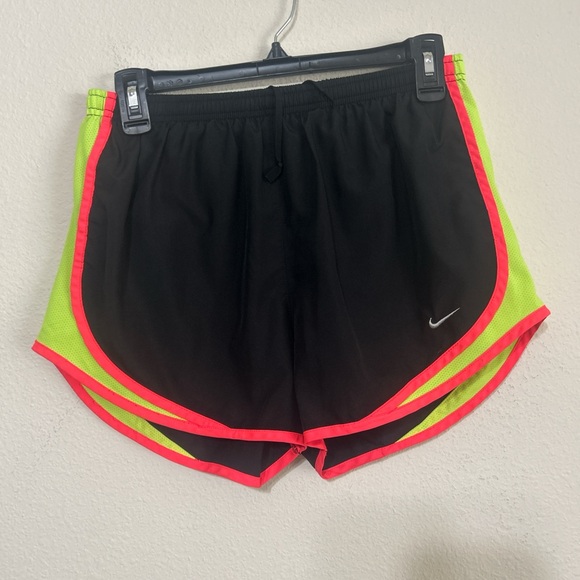 Nike Dri-FIT Tempo Running Shorts Black Neon Yellow Pink Flaw Size M - Picture 4 of 8